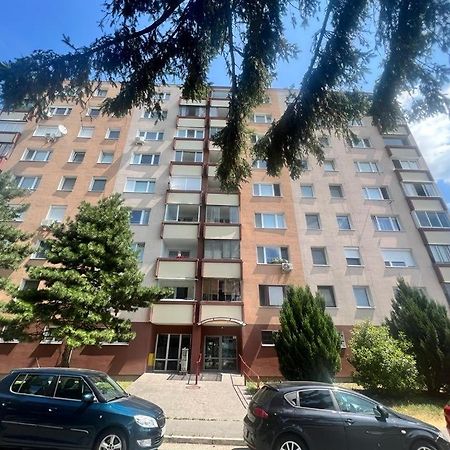 Apartman Solid, Bratislava Apartment Bagian luar foto